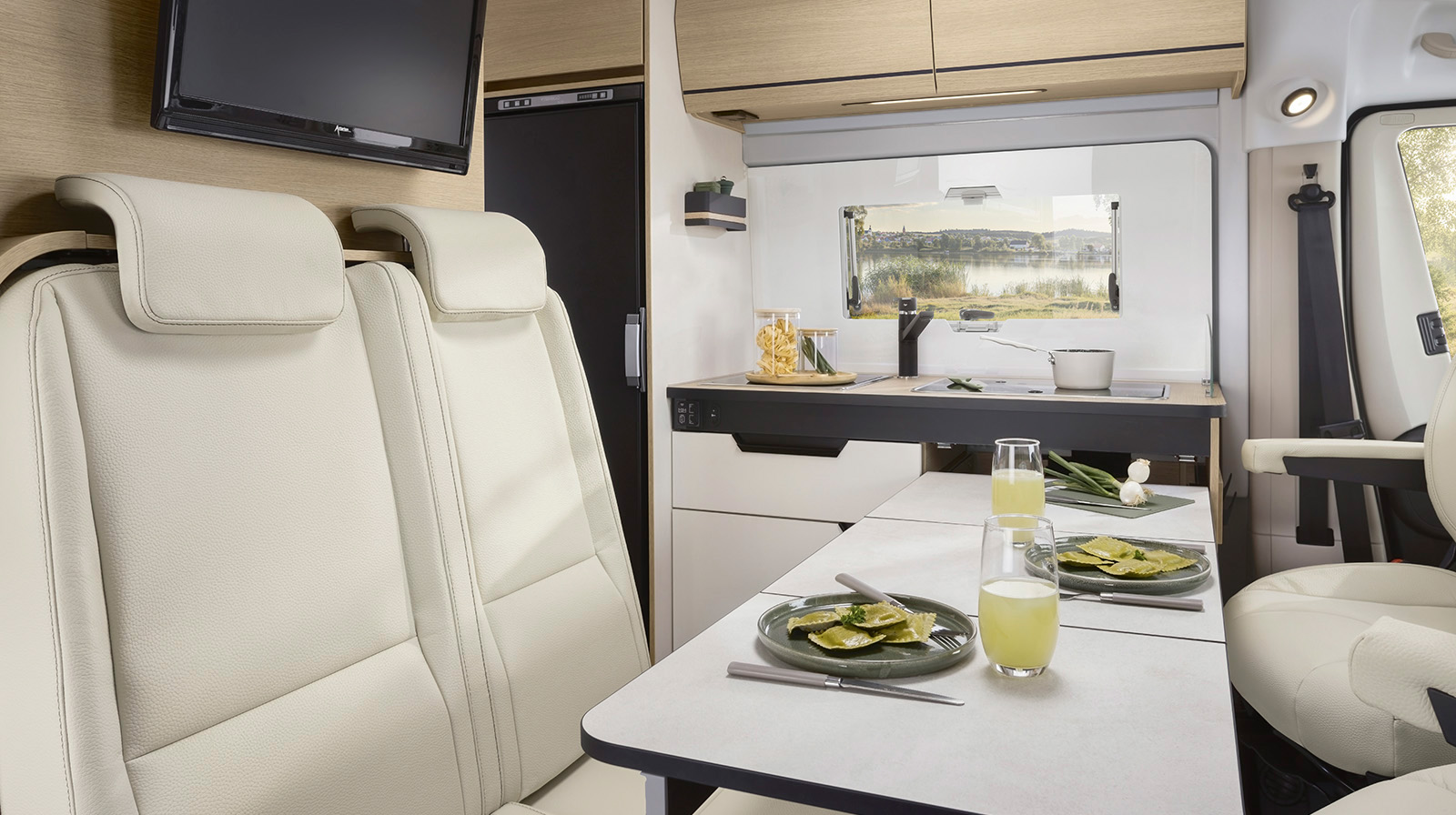 Interior photos RAPIDO Husbilar V64