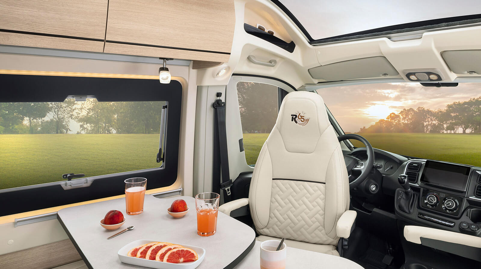 Interior photos RAPIDO Husbilar V62